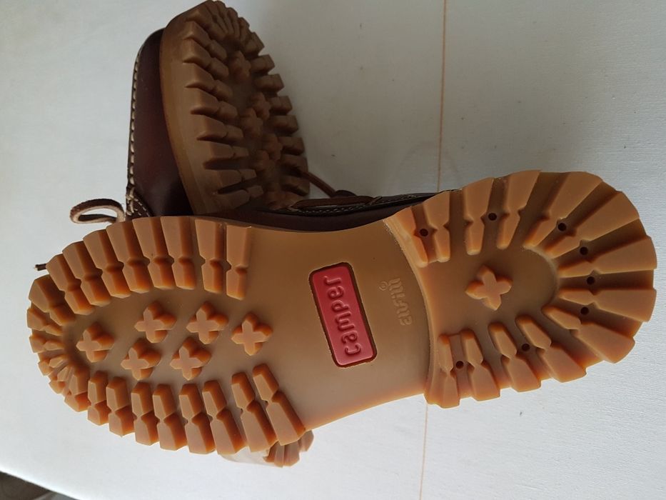 Pantofi Camper                  .