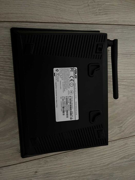 Router ASUS RT-N10E