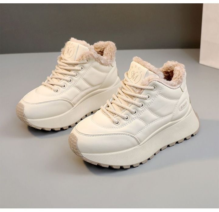 Зимние кроссовки