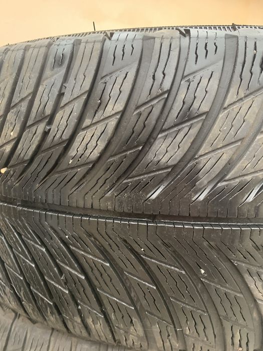 Set 4*235/45/R18 98V iarna Michelin Alpin 5