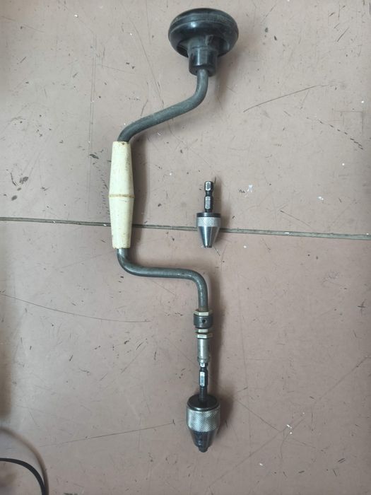 Коловорот (ручная дрель)