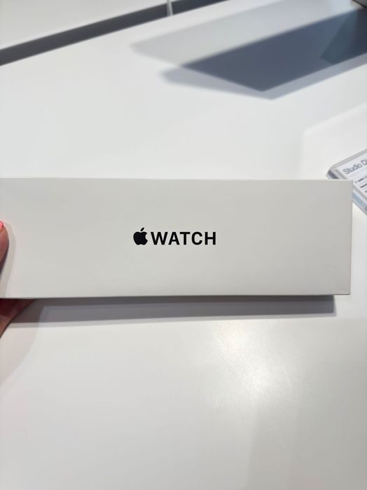 Apple Watch SE 2024 40 mm Band sport loop