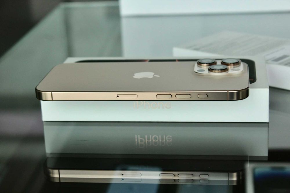 Като нов Iphone 16 pro max desert titan 256 gb
