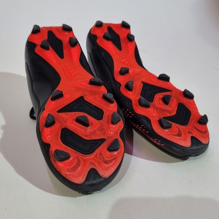 Ghete fotbal Adidas copii cu crampoane, marinea 35