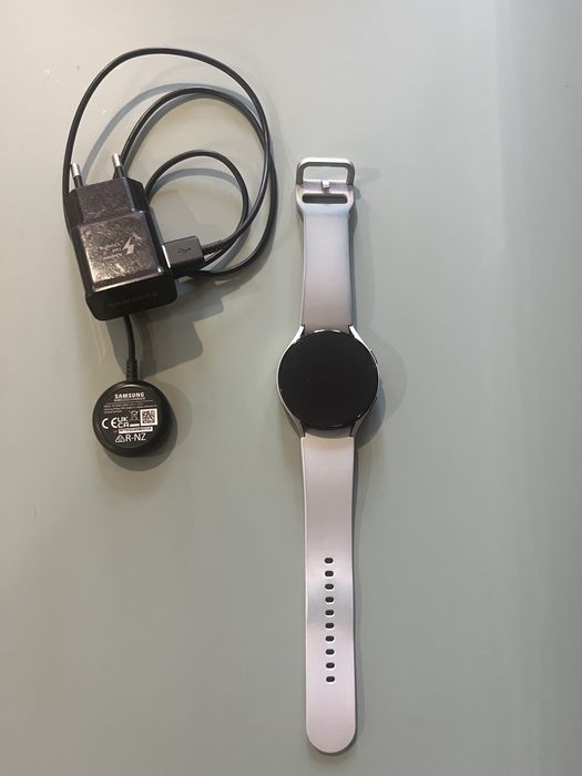 Самсунг watch 4 . 44мм