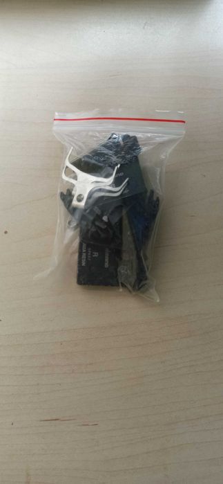 Два к-кта органични накладки за дискови спирачки Shimano ICE TECH J02A