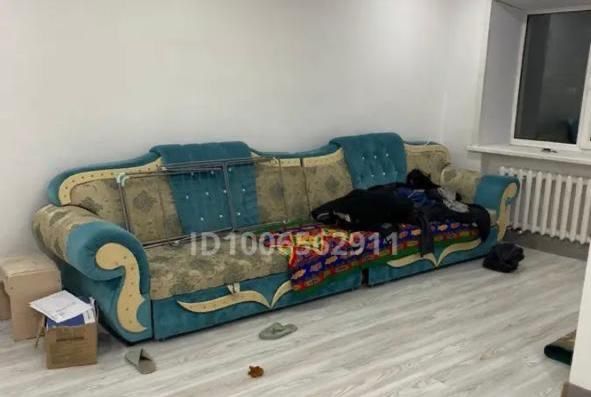 Диван 4 метра не новый