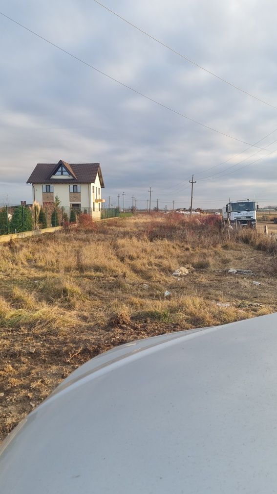 Comuna Ulmi pt cultivat si constructii  aproape de Bucuresti A1 km23