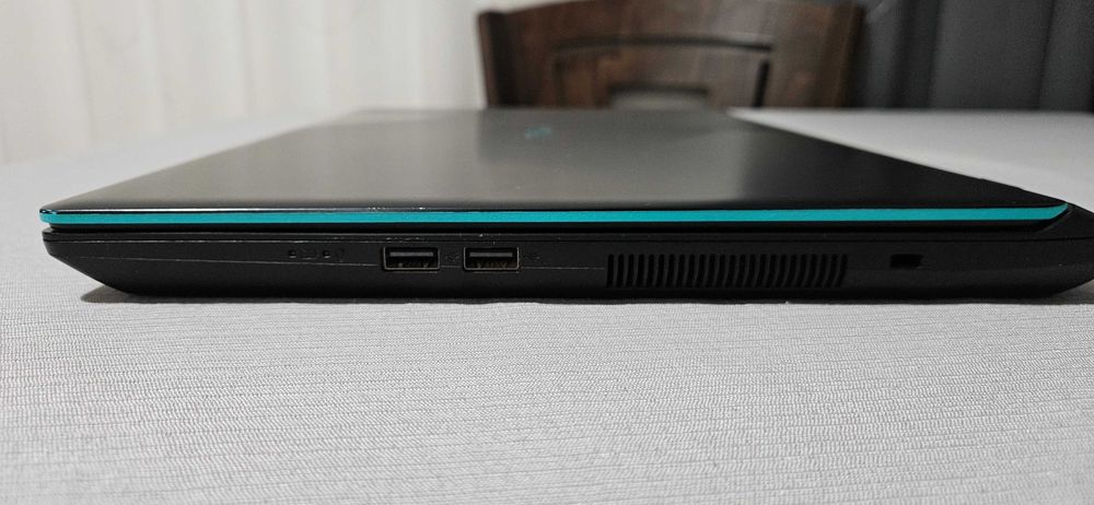 Лаптоп ASUS X560UD-EJ443 i5-8250U/Руска клавиатура