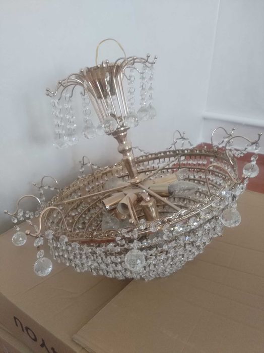 люстра сатылады.