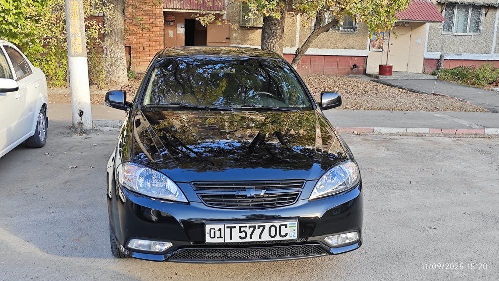 Chevrolet gentra 3 позиция, с люком, эконамайзер, иммобилайзер, 2024