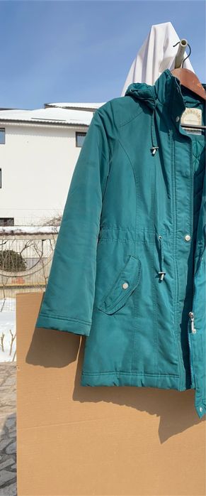 Geaca verde cu gluga