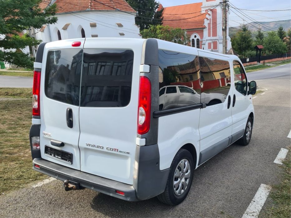 Opel Vivaro 2012 8 locuri 2.0 Diesel