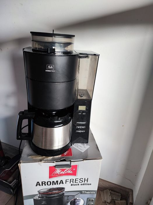 Aparat de cafea cu filtru Melitta Aroma Fresh, cu rasnita