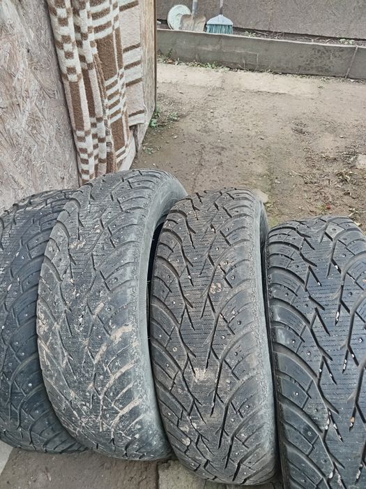 Резина зимняя шиповонная