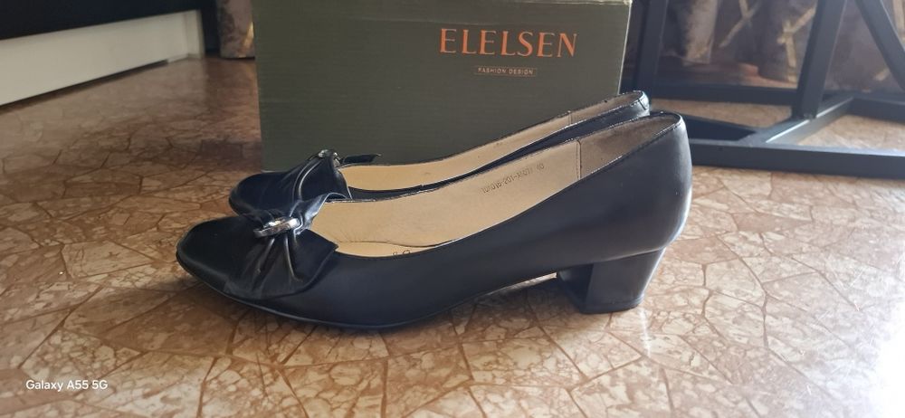 Продаю кожаные туфли