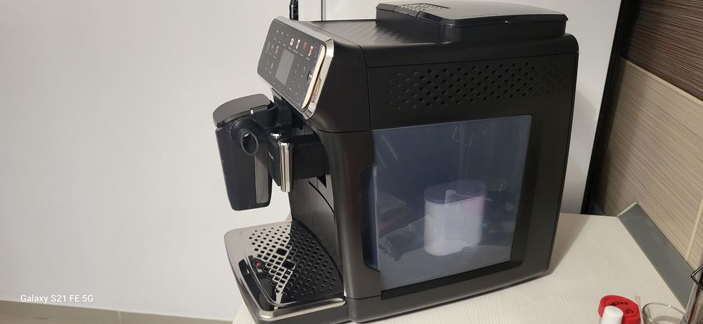 Vand Expresor automat Philips Latte go 5500