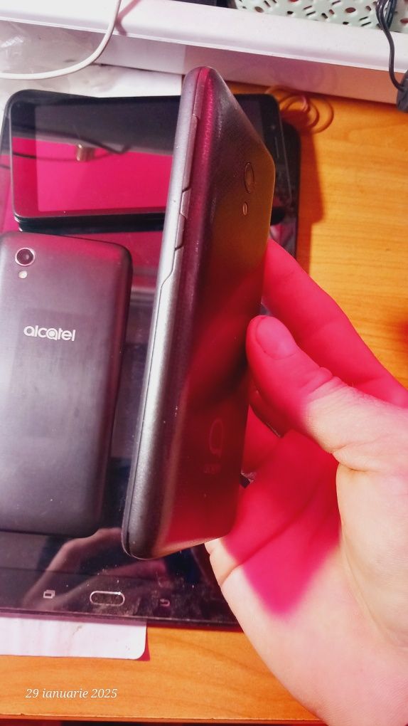 Alcatel ieftin la doar 100ron