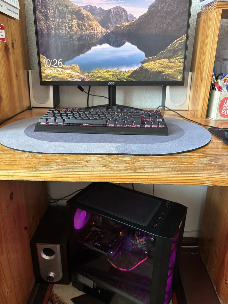Геймърски компютър Ryzan 5 + GTX 1650 + SSD + монитор Los - Отличен