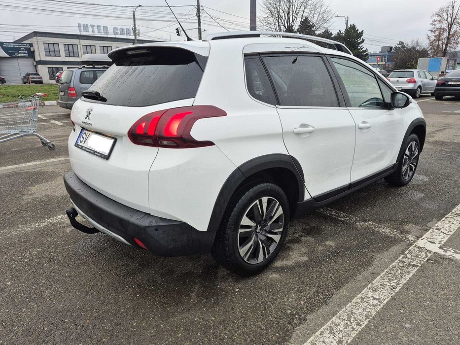 Peugeot 2008 facelift  120CP