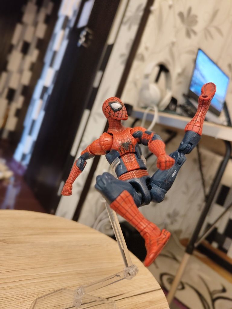 marvel legends spiderman