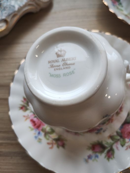 Royal Albert сервиз за чай