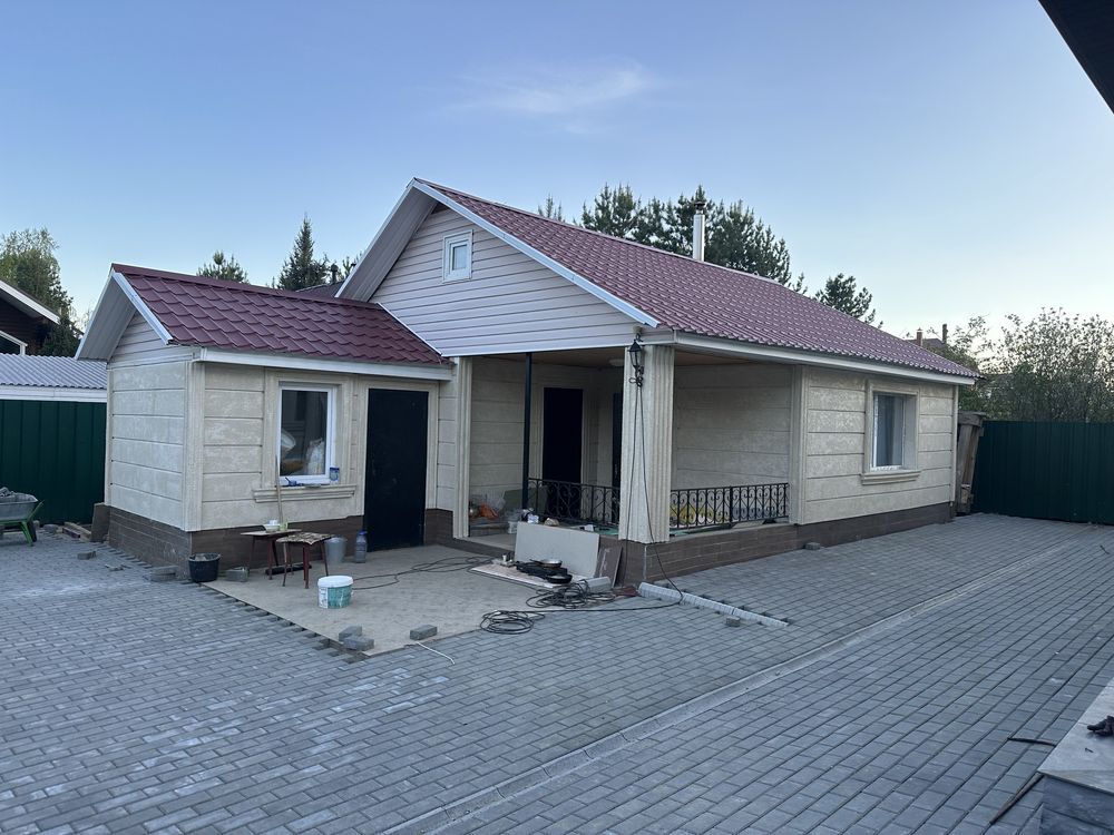 продам дом в Новоульбинке за конным двором