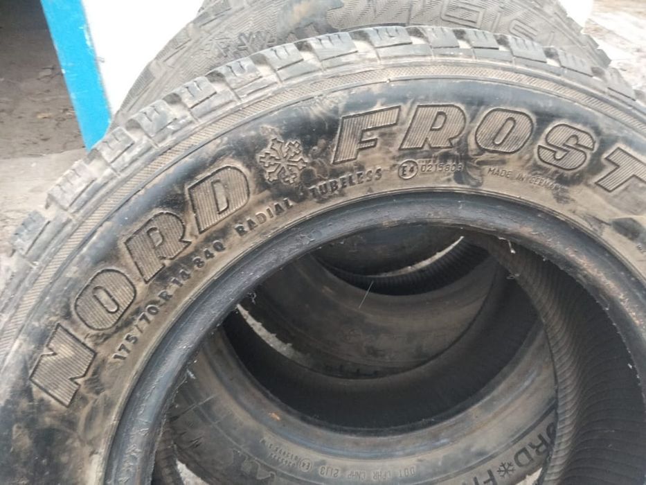 Продам комплект зимней резины