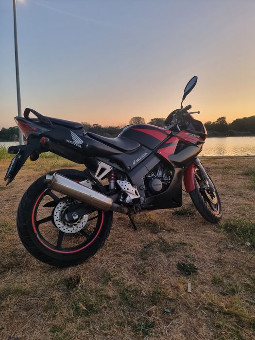 Vând honda cbr 125R injecție