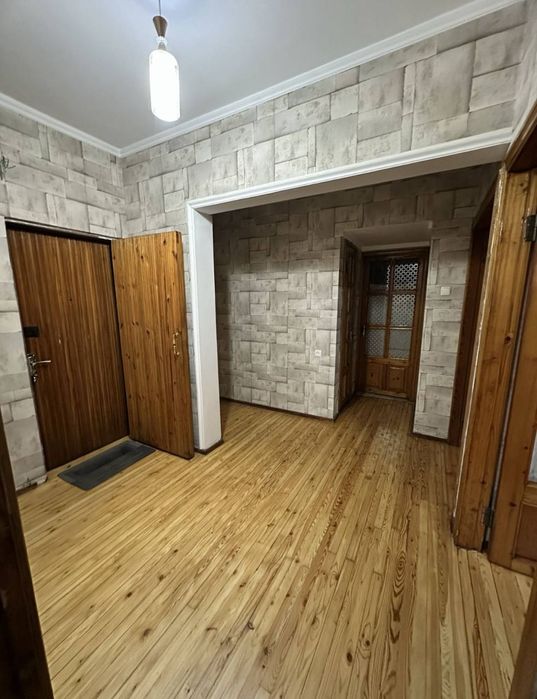 Квартира на парк Бобура 3/3/9 общ пл 81м  с обстановкой