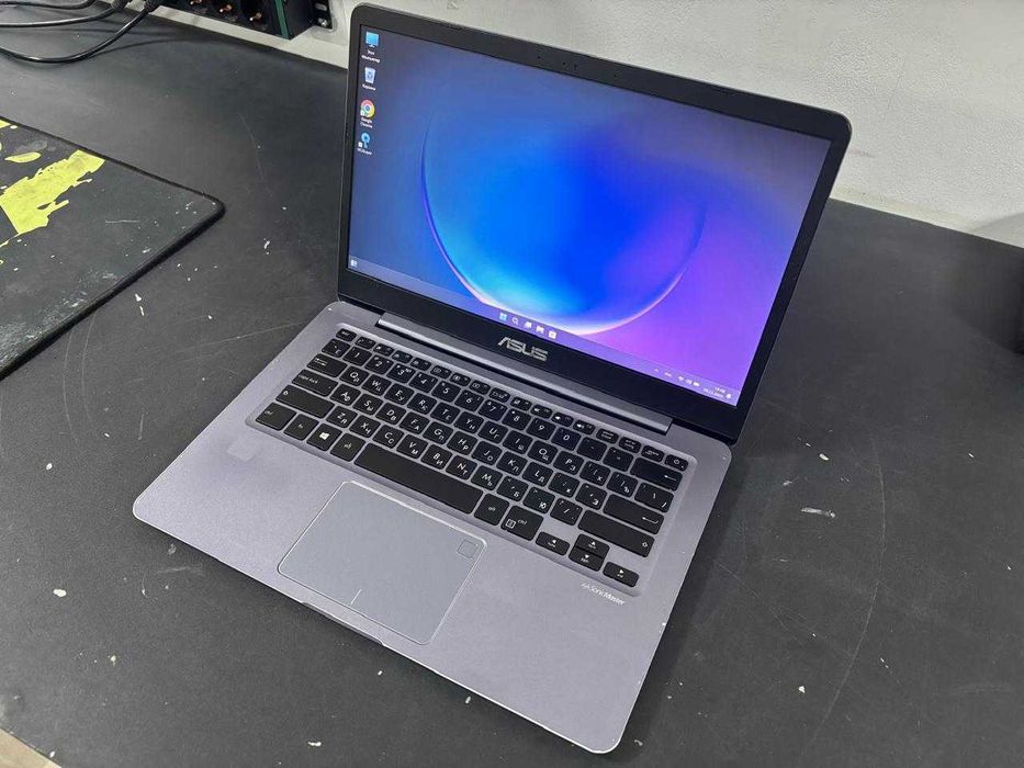 Нетбук Asus i5/8озу/ssd256gb