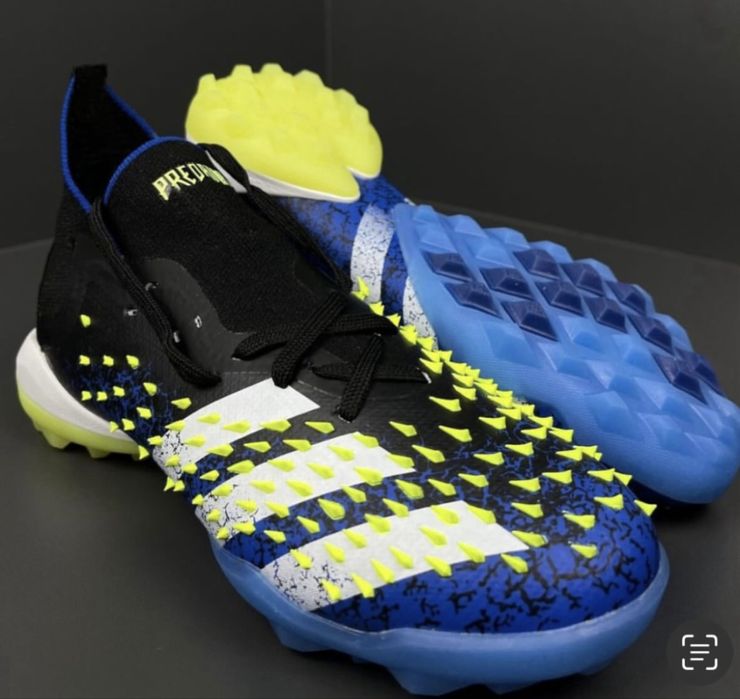 Сороконожки, футзалки,миники,бутсы.предатор,predator