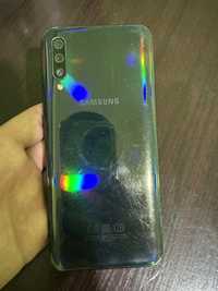 Galaxy A50 4/64 GB sotiladi