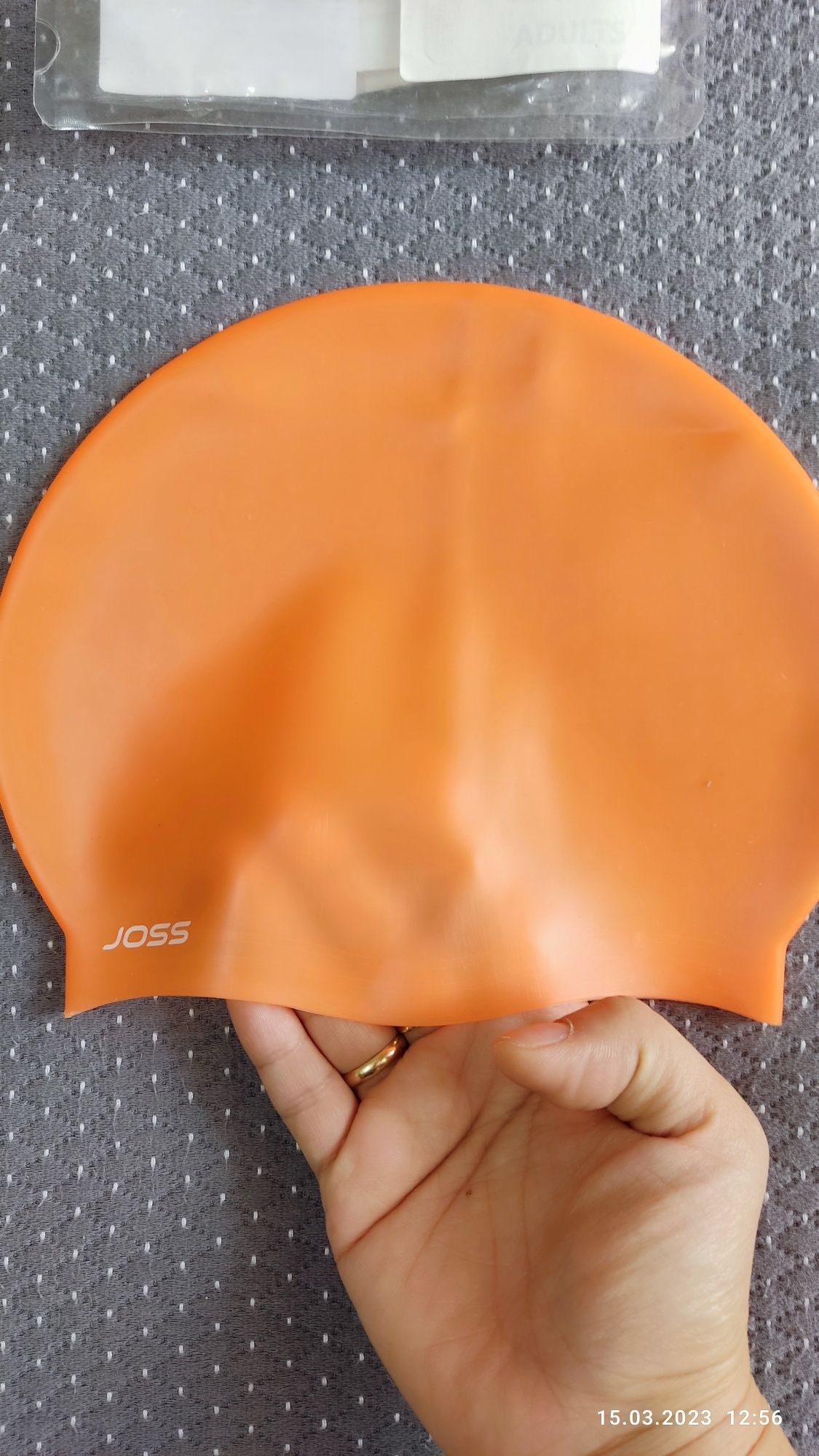 Новая абсолютно детская силиконовая шапочка для плавания