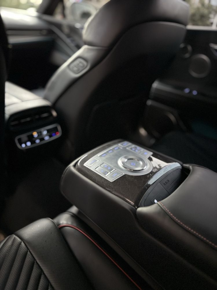 Genesis G80 2.5 turbo