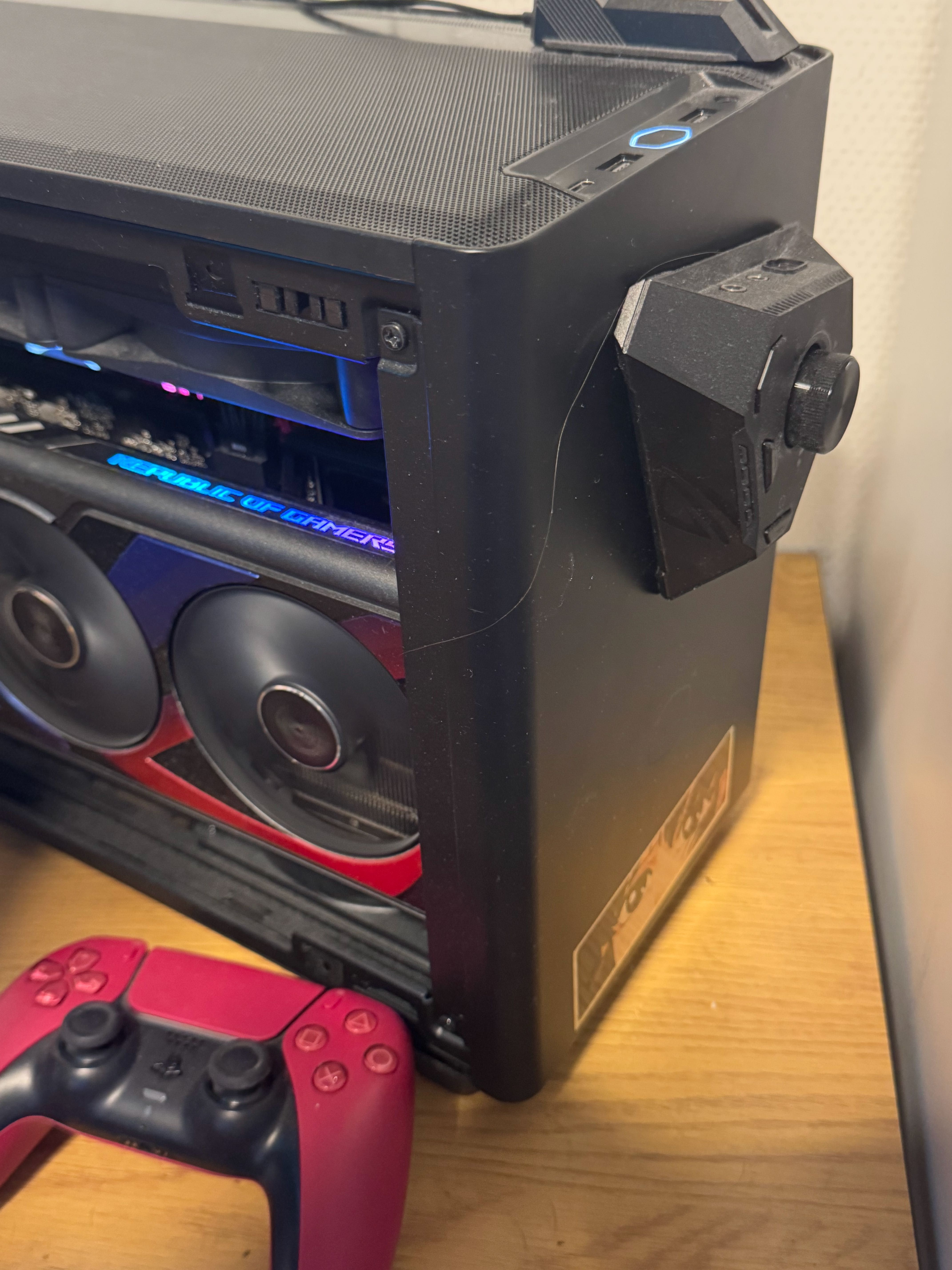 Мощный ПК с OLED-монитором и видеокартой RTX 4070 Ti Super