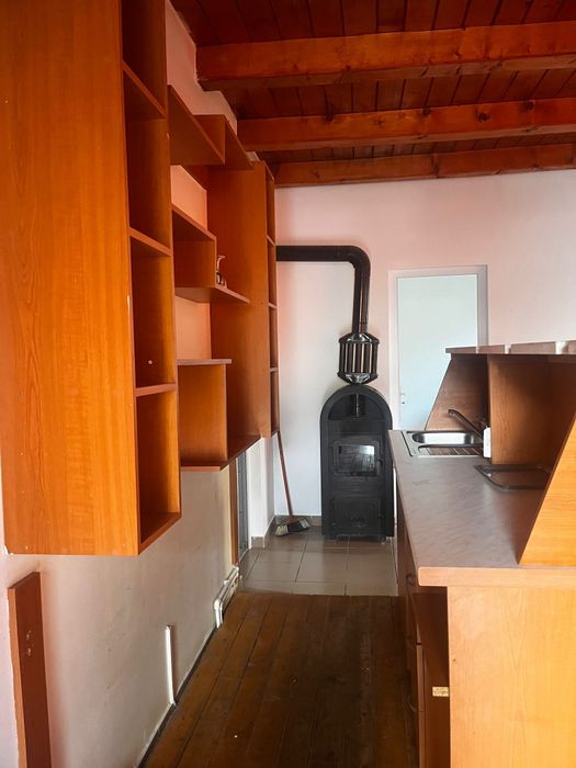 Inchiriez casa cu etaj