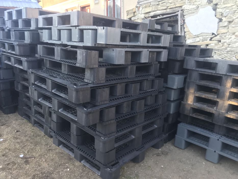 Paleti din plastic