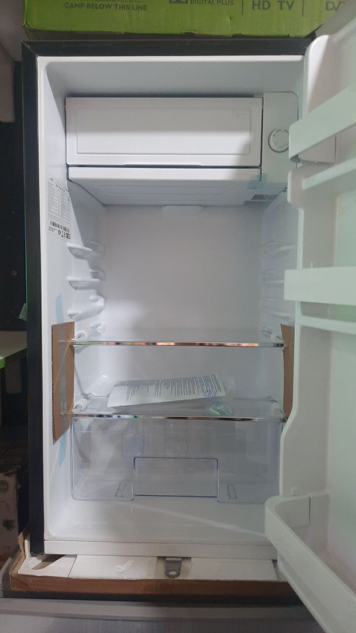 Артел холодильник  сотилади