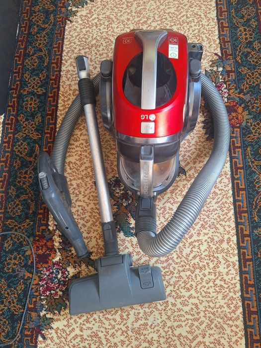 Пылесос LG 2000W