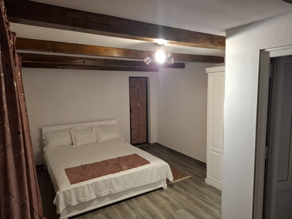 REZERVATA DE REVELION!  CABANA CU CIUBAR  ! disponibila pt inchiriat