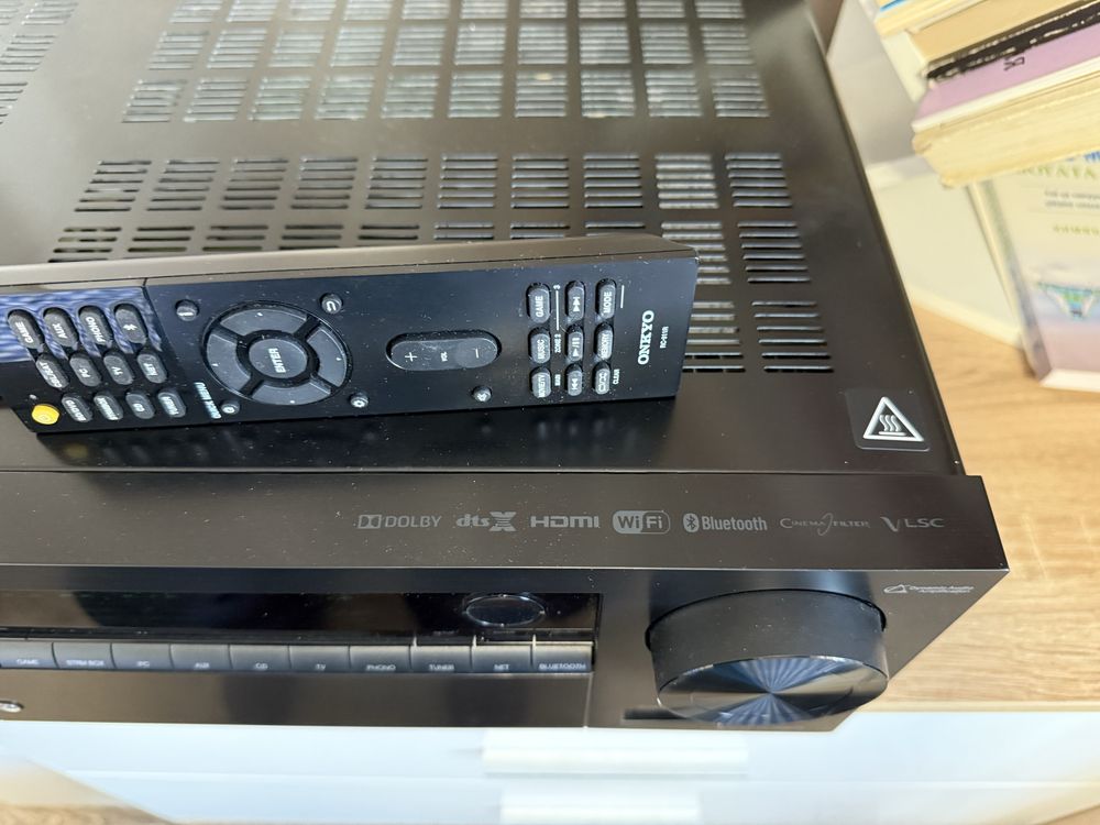 Onkyo TX-NR656 Качествен ресивър