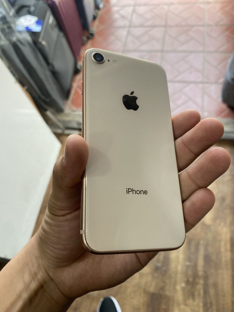 Iphone 8 64gb gold