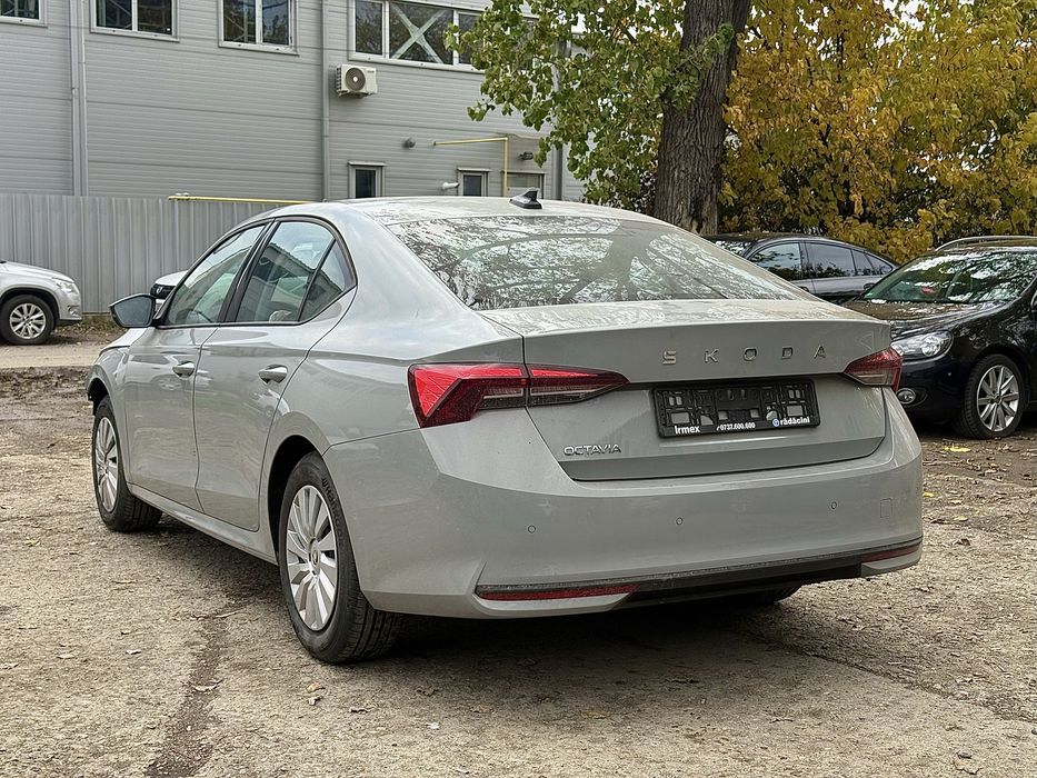 Skoda Octavia 2025 avariat