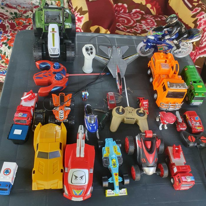 Jucarii diverse +telecomenzi