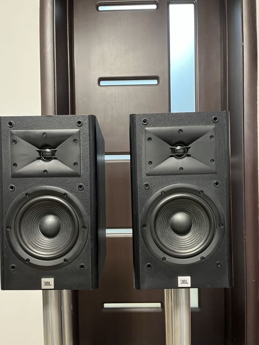 Boxe raft sau surrond JBL ARENA-130