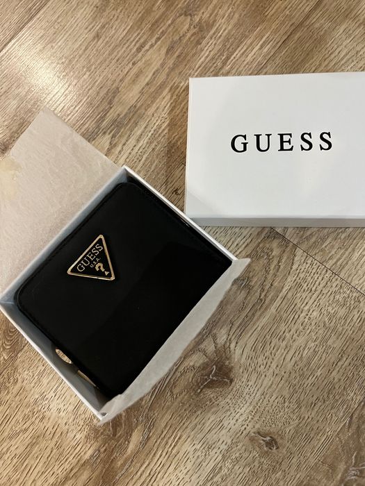 Оригинално портмоне guess