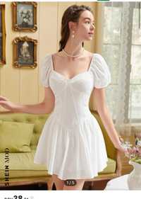 Бяла рокля с корсет Shein