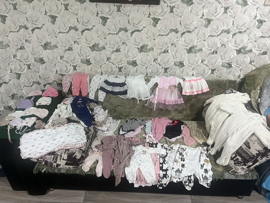 Продам детские вещи