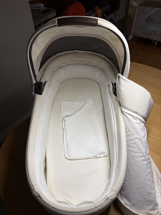 Кош за новородено Cybex Balios S Lux